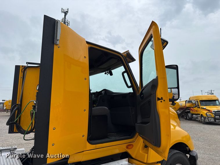 image for item FC4051 2023 International LT625 semi truck
