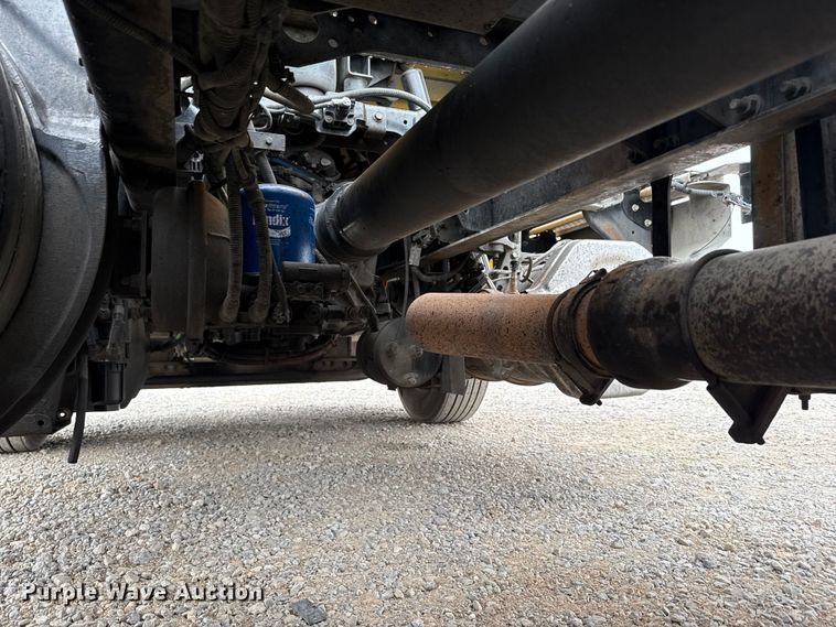 image for item FC4051 2023 International LT625 semi truck