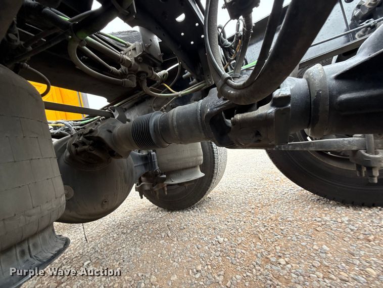 image for item FC4051 2023 International LT625 semi truck