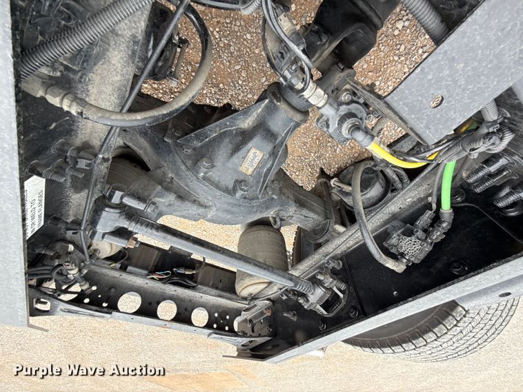 image for item FC4051 2023 International LT625 semi truck