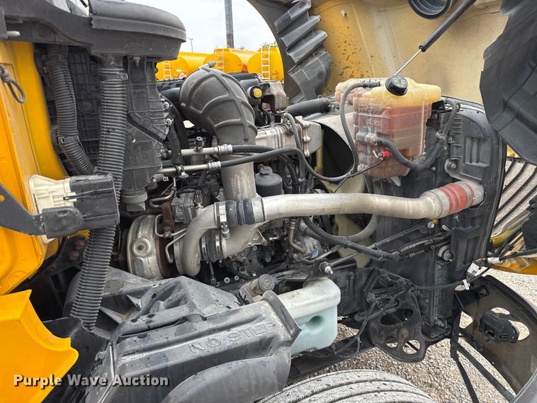 image for item FC4051 2023 International LT625 semi truck