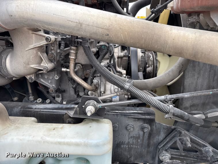 image for item FC4051 2023 International LT625 semi truck