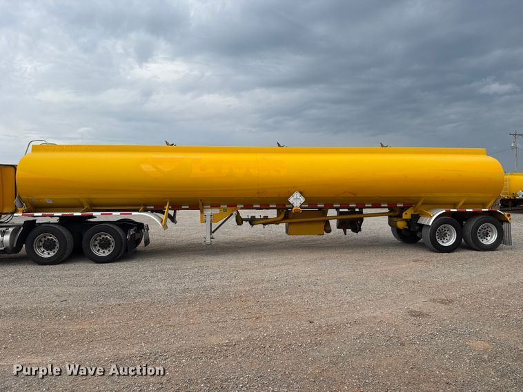 image for item FC4054 2003 Beall BAST-96-3-SB fuel trailer