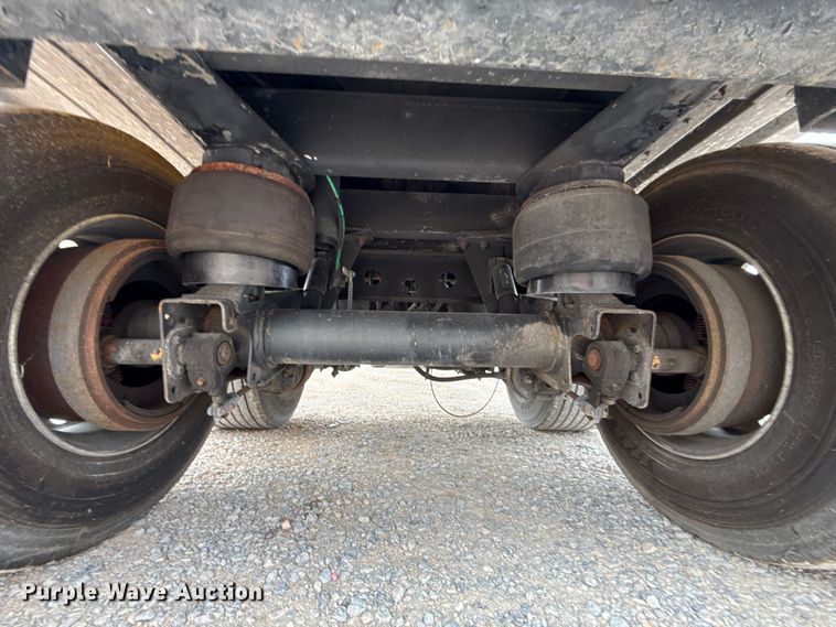 image for item FC4054 2003 Beall BAST-96-3-SB fuel trailer