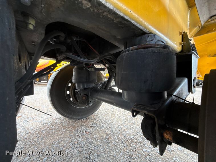 image for item FC4054 2003 Beall BAST-96-3-SB fuel trailer