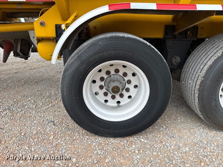 image for item FC4054 2003 Beall BAST-96-3-SB fuel trailer