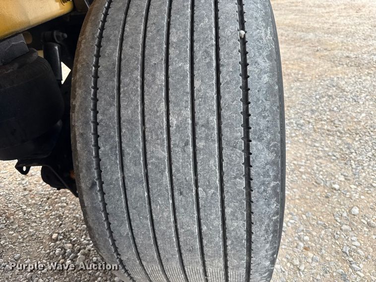 image for item FC4054 2003 Beall BAST-96-3-SB fuel trailer