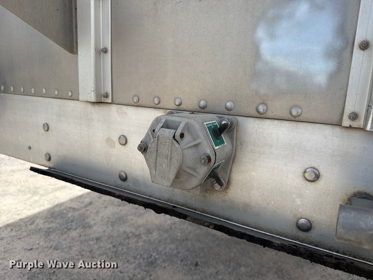 image for item FC4058 2018 Wilson PSDCL-402 livestock trailer