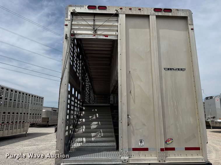 image for item FC4058 2018 Wilson PSDCL-402 livestock trailer