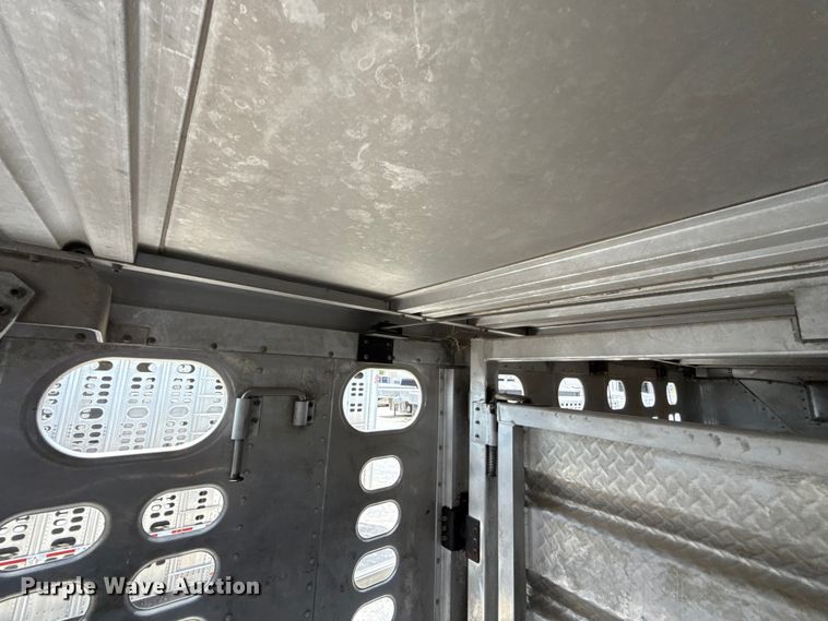 image for item FC4058 2018 Wilson PSDCL-402 livestock trailer