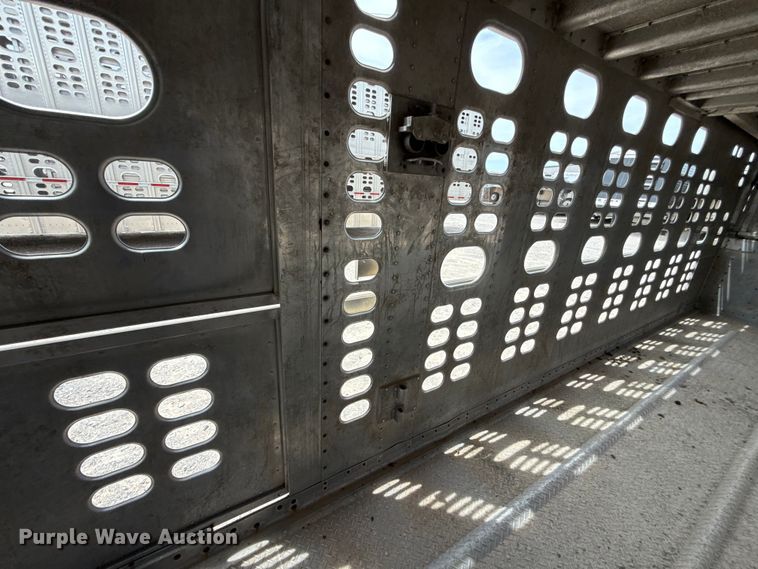 image for item FC4059 2018 Wilson PSDCL -402 livestock trailer