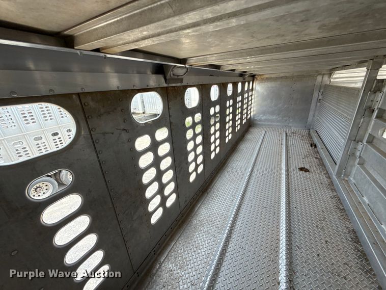 image for item FC4059 2018 Wilson PSDCL -402 livestock trailer