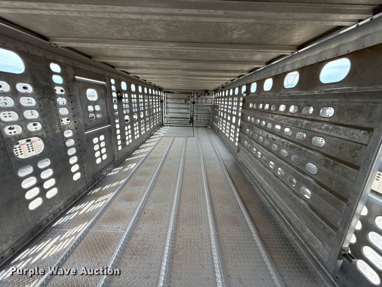 image for item FC4059 2018 Wilson PSDCL -402 livestock trailer