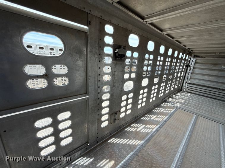 image for item FC4059 2018 Wilson PSDCL -402 livestock trailer