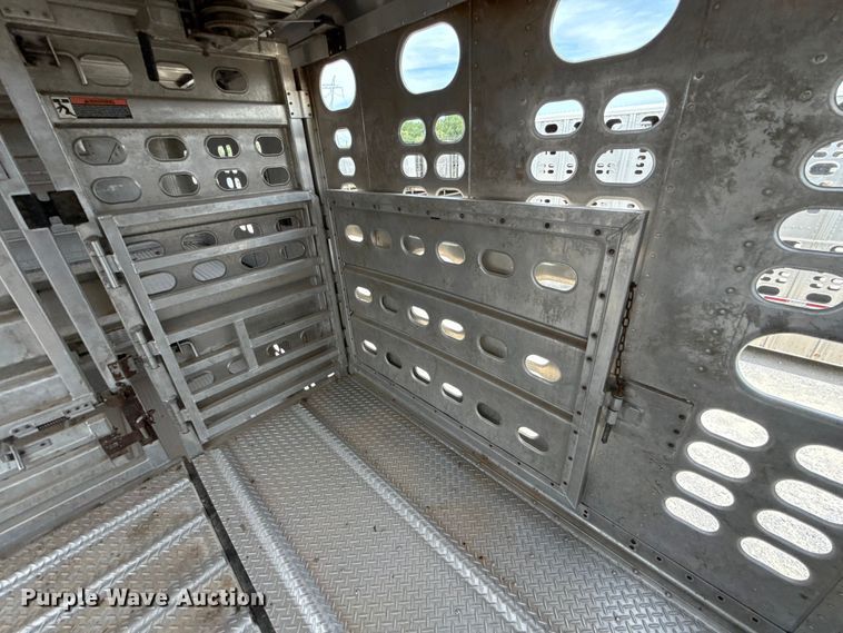 image for item FC4059 2018 Wilson PSDCL -402 livestock trailer