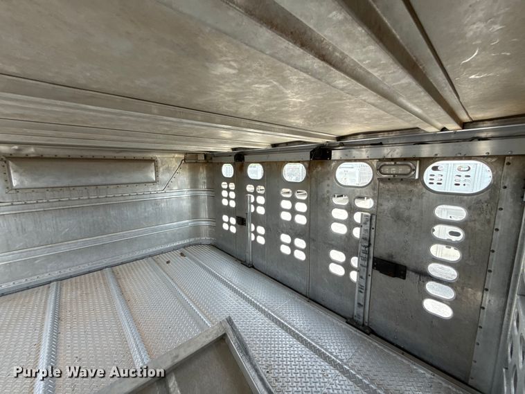 image for item FC4059 2018 Wilson PSDCL -402 livestock trailer