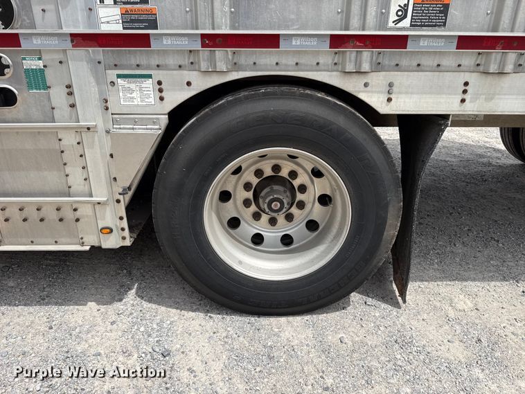 image for item FC4059 2018 Wilson PSDCL -402 livestock trailer
