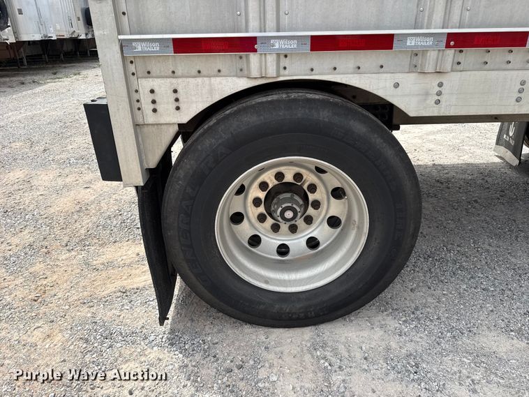 image for item FC4059 2018 Wilson PSDCL -402 livestock trailer