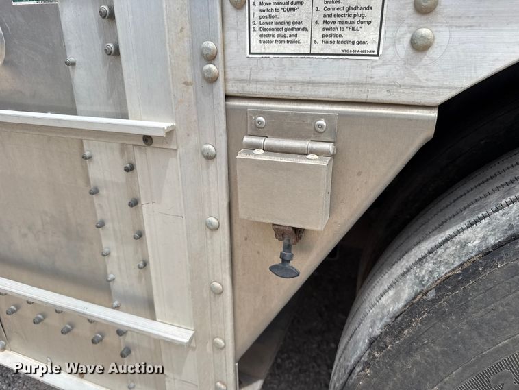 image for item FC4060 2018 Wilson PSDCL-402 livestock trailer