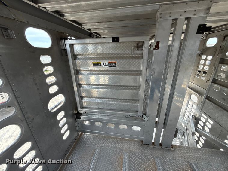 image for item FC4060 2018 Wilson PSDCL-402 livestock trailer