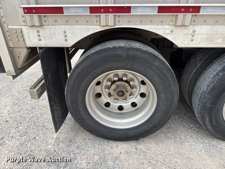 image for item FC4060 2018 Wilson PSDCL-402 livestock trailer