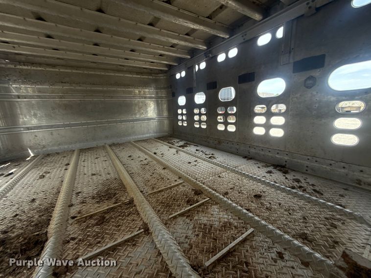 image for item FC4061 2020 Wilson PSDCL-402 livestock trailer