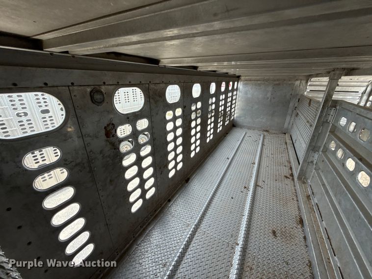 image for item FC4061 2020 Wilson PSDCL-402 livestock trailer