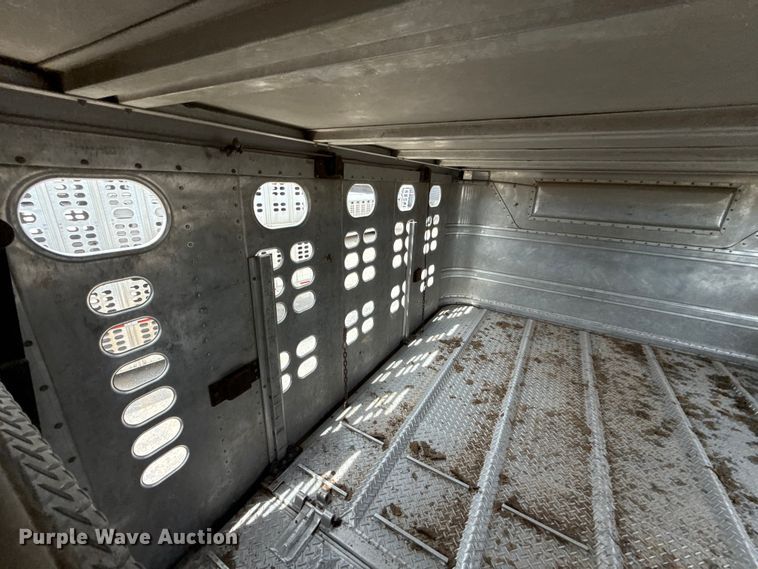 image for item FC4061 2020 Wilson PSDCL-402 livestock trailer