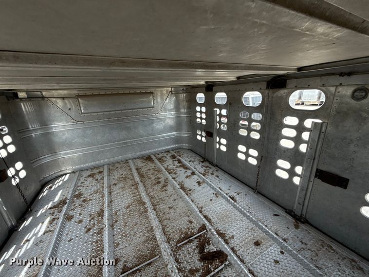 image for item FC4061 2020 Wilson PSDCL-402 livestock trailer