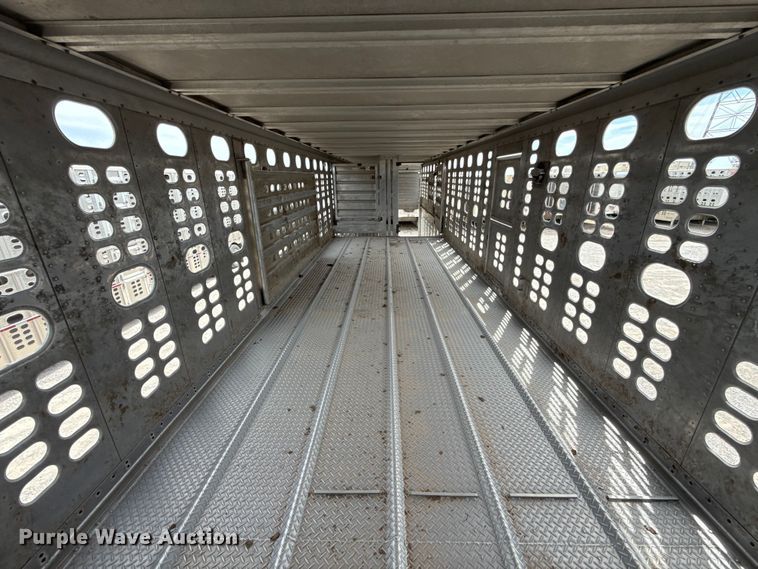 image for item FC4061 2020 Wilson PSDCL-402 livestock trailer