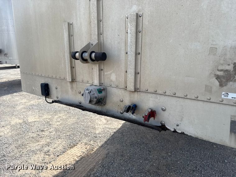 image for item FC4062 2019 Wilson PSDCL-402 livestock trailer