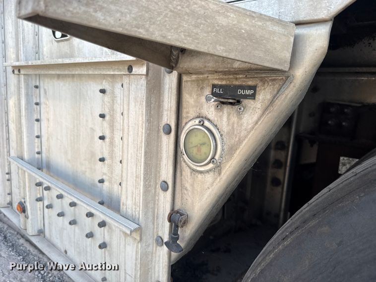 image for item FC4062 2019 Wilson PSDCL-402 livestock trailer