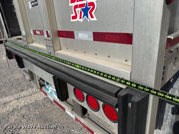 image for item FC4062 2019 Wilson PSDCL-402 livestock trailer