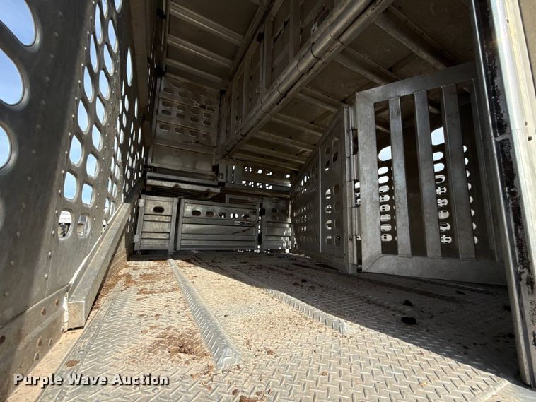 image for item FC4062 2019 Wilson PSDCL-402 livestock trailer