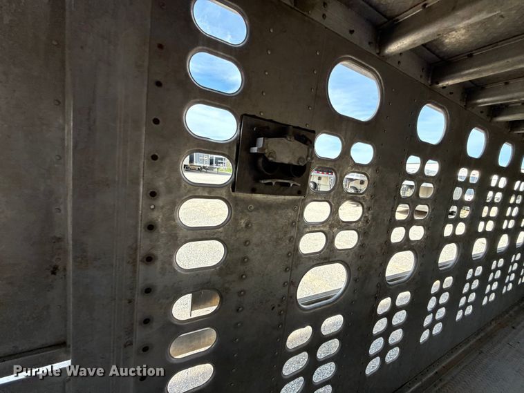 image for item FC4062 2019 Wilson PSDCL-402 livestock trailer