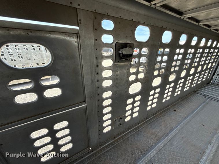 image for item FC4062 2019 Wilson PSDCL-402 livestock trailer