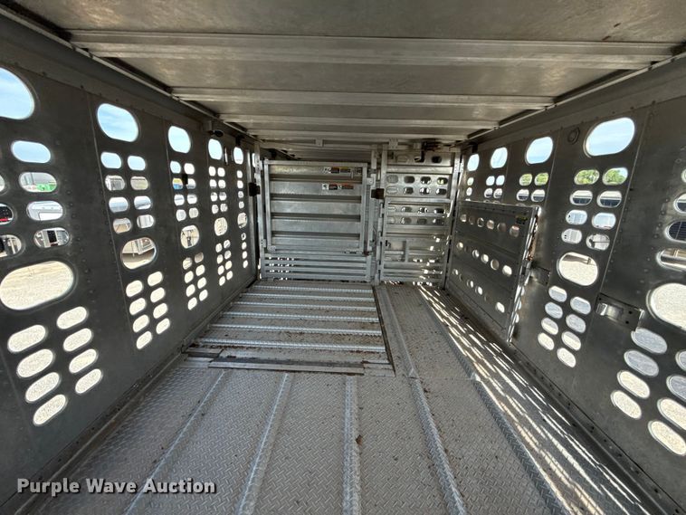 image for item FC4062 2019 Wilson PSDCL-402 livestock trailer