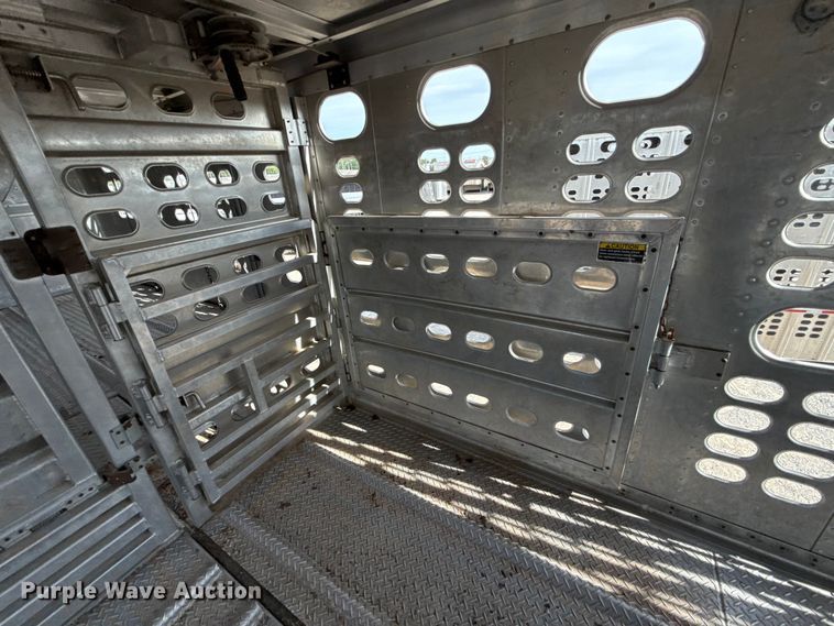 image for item FC4062 2019 Wilson PSDCL-402 livestock trailer