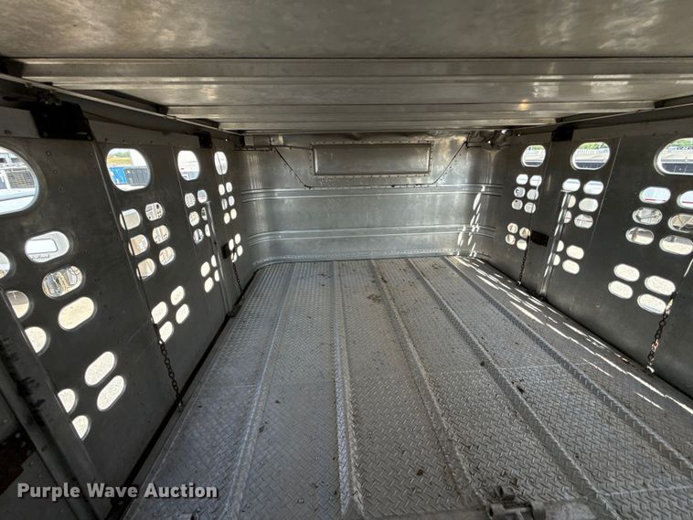 image for item FC4062 2019 Wilson PSDCL-402 livestock trailer