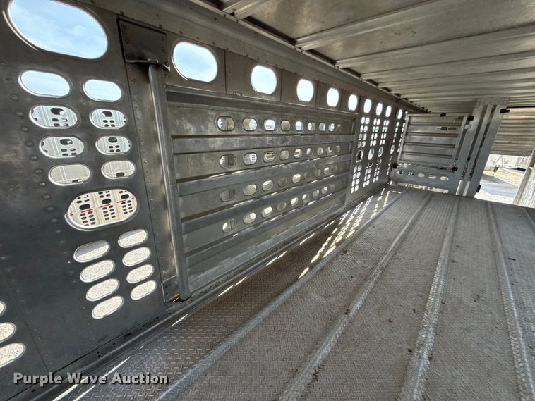 image for item FC4062 2019 Wilson PSDCL-402 livestock trailer
