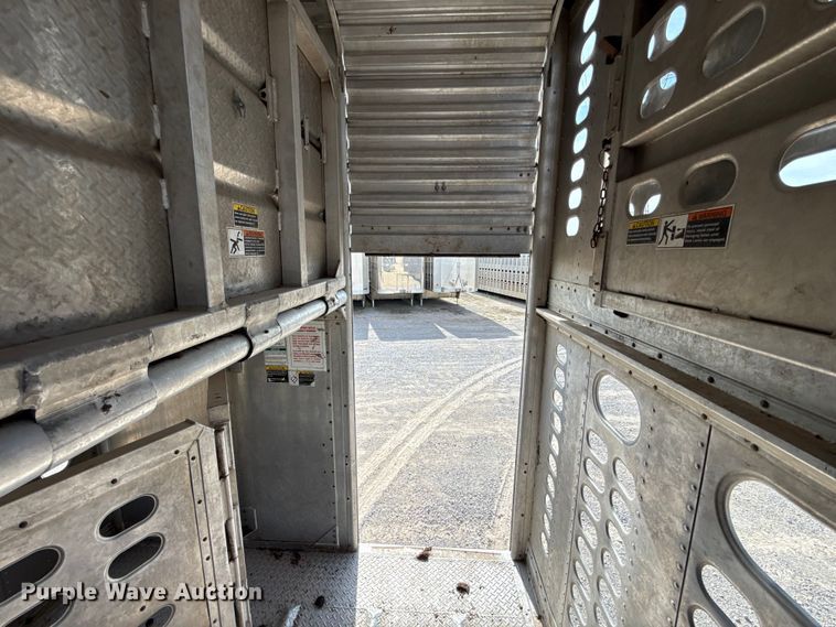 image for item FC4062 2019 Wilson PSDCL-402 livestock trailer