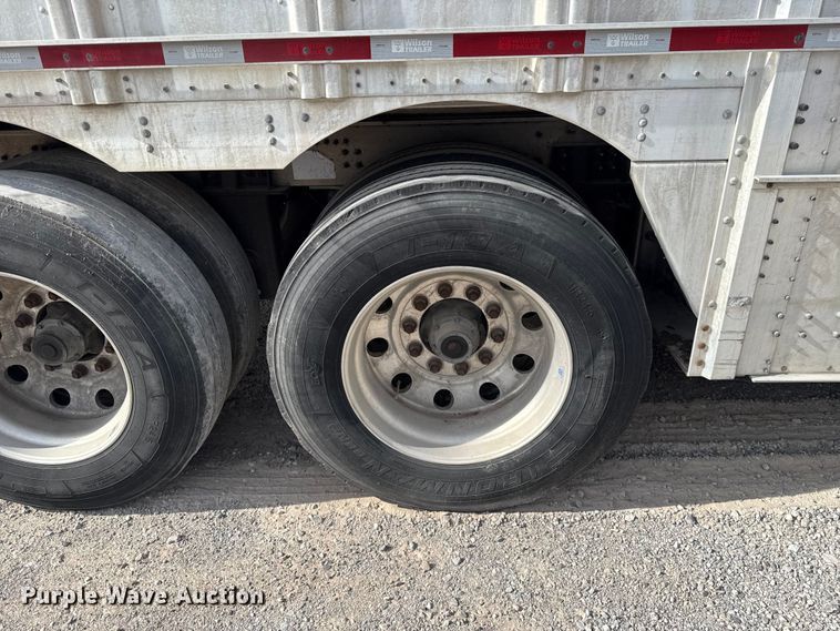 image for item FC4062 2019 Wilson PSDCL-402 livestock trailer