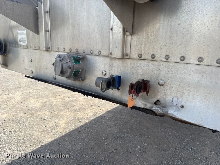 image for item FC4063 2020 Wilson PSDCL-402 livestock trailer