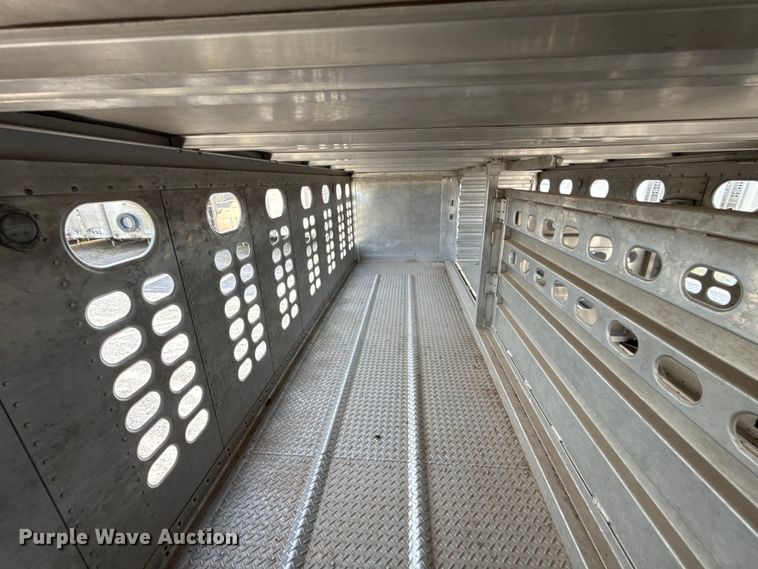 image for item FC4063 2020 Wilson PSDCL-402 livestock trailer