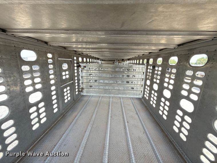 image for item FC4063 2020 Wilson PSDCL-402 livestock trailer