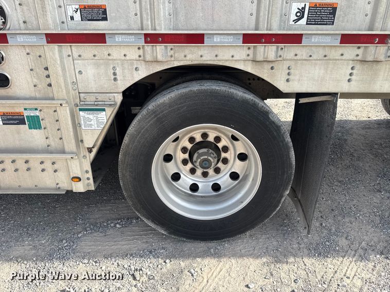 image for item FC4063 2020 Wilson PSDCL-402 livestock trailer