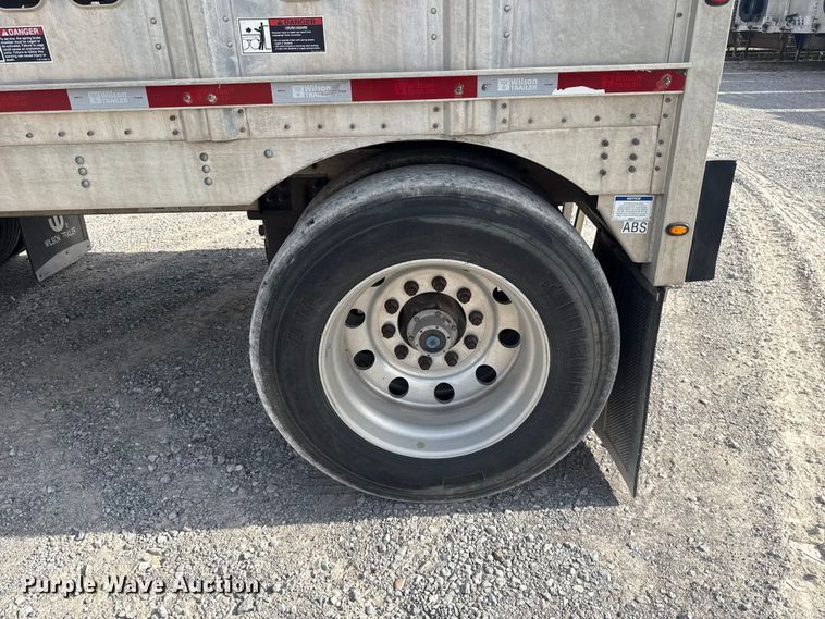 image for item FC4063 2020 Wilson PSDCL-402 livestock trailer