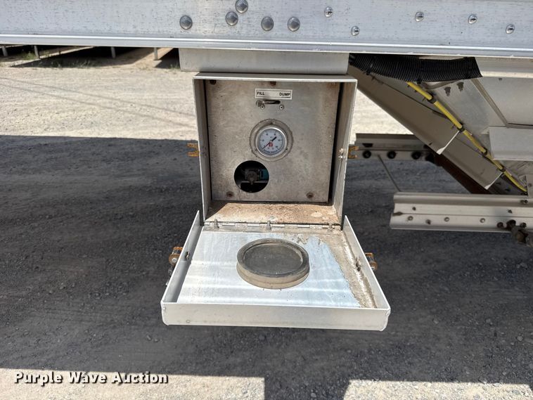 image for item FC4064 2024 Wilson DWH-750CGM grain trailer