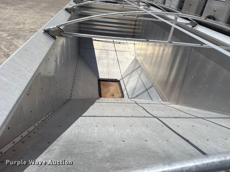 image for item FC4064 2024 Wilson DWH-750CGM grain trailer