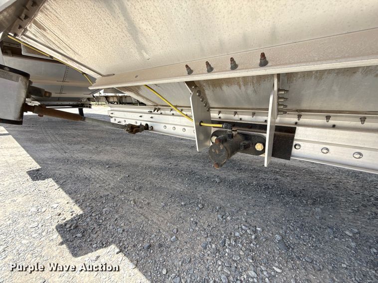 image for item FC4064 2024 Wilson DWH-750CGM grain trailer